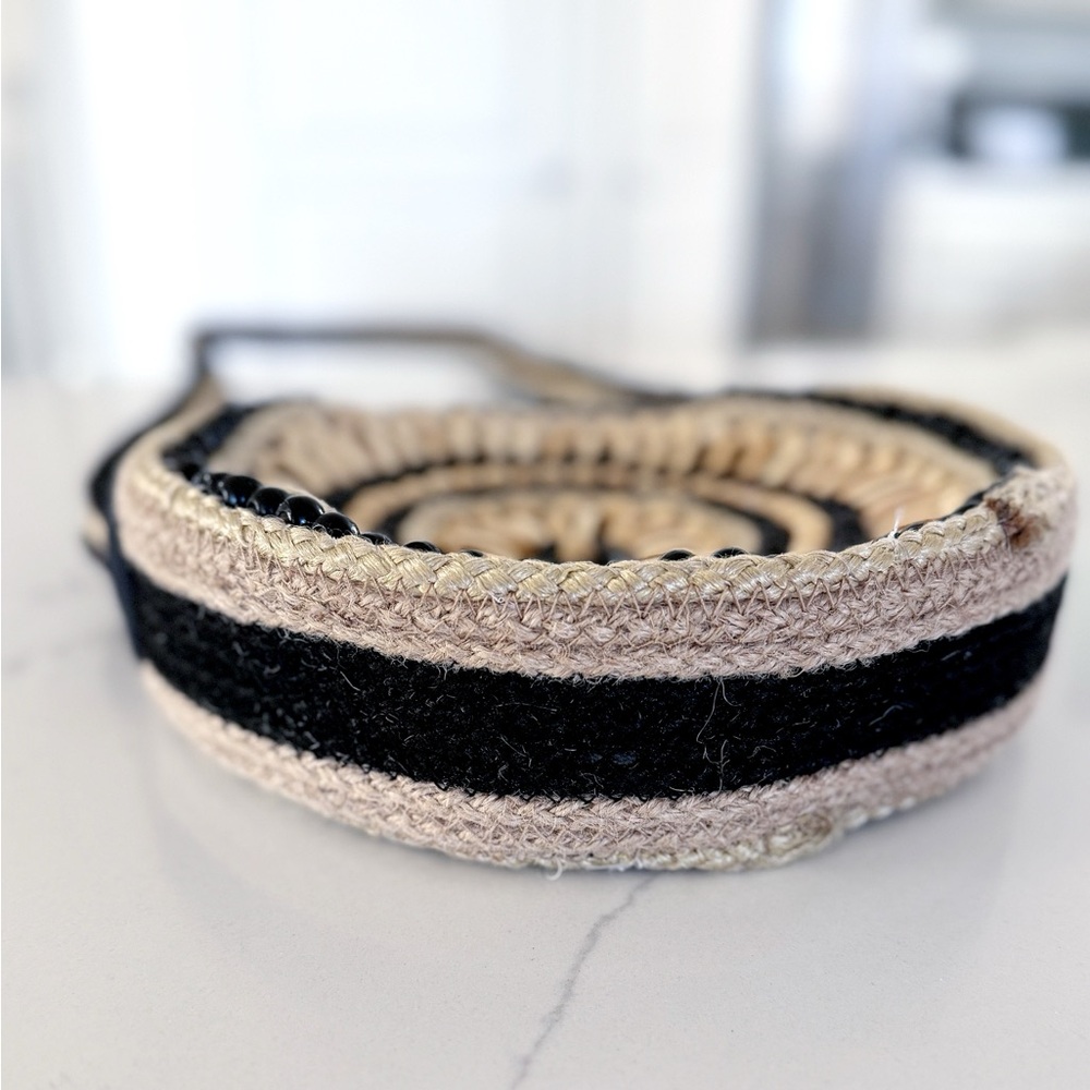 Stylish Studio Collection Wood Bead Woven Round Crossbody Bag - Picture 5 of 13